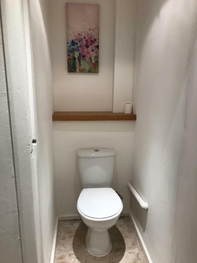 North London Studio Apartment Exterior photo